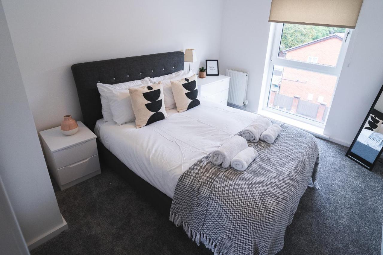 City Centre 2-Bed - New - Free Wi-Fi - Central Манчестер Экстерьер фото