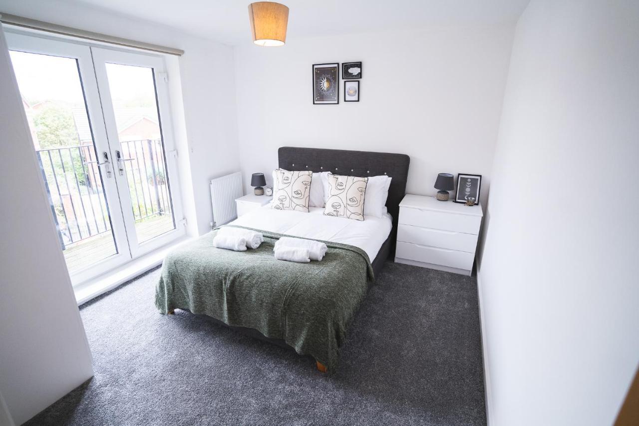 City Centre 2-Bed - New - Free Wi-Fi - Central Манчестер Экстерьер фото